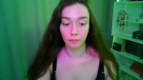 effie_balconii online show from May 14, 4:05 pm