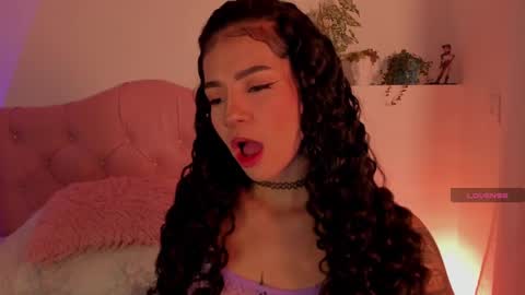 effy online show from February 7, 9:26 am