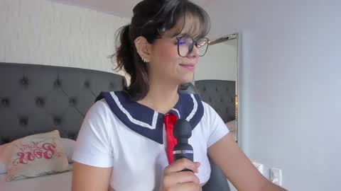 Snapshot of effystonnem chatting on February 27, 7:26 pm  E F F Y  online show from February 27, 7:26 pm