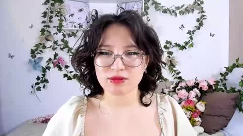 liasama online show from December 27, 3:09 am