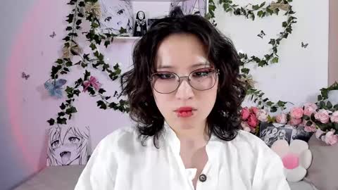 liasama online show from December 25, 1:42 am