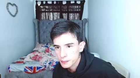 eimy_andres online show from December 15, 12:28 pm