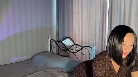 Lisa online show from March 2, 12:01 pm