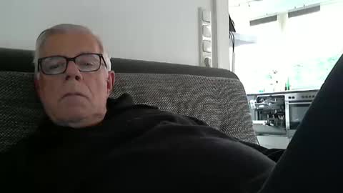 eisbaer1957 online show from October 26, 2:29 pm