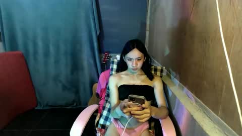 el_clovirr online show from May 17, 7:06 am