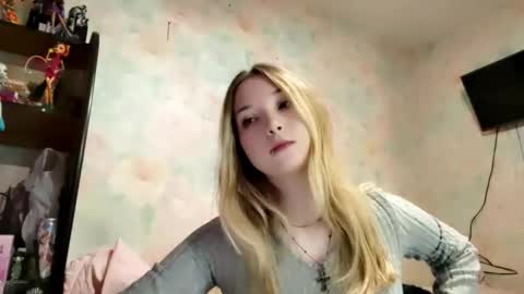 MIa online show from April 10, 12:43 pm