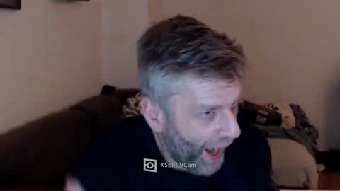 Snapshot of elculiador2207 chatting on December 31, 8:02 pm Timm online show from December 31, 8:02 pm