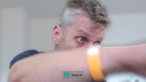 Snapshot of elculiador2207 chatting on September 27, 10:13 am Timm online show from September 27, 10:13 am