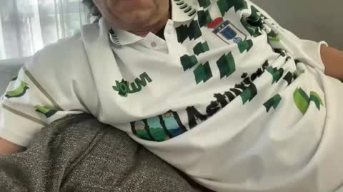 elder69 online show from May 11, 9:05 am