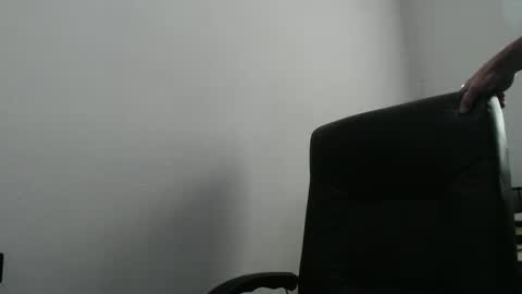 electra1021 online show from November 12, 7:49 pm