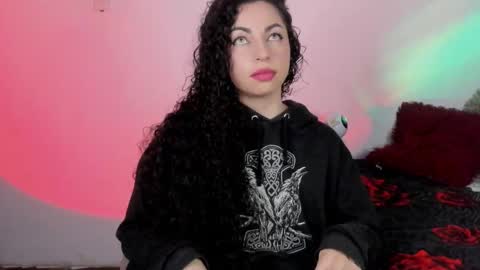 Elena  online show from November 7, 7:00 am