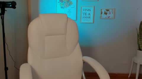 Elena online show from January 20, 9:01 pm