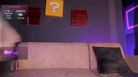 ELETTRA online show from February 15, 5:10 am