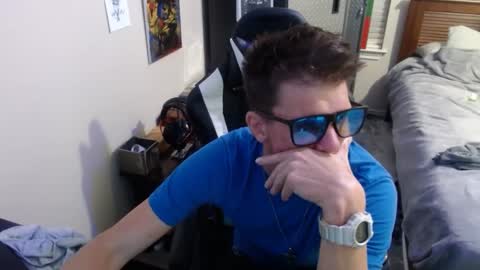 Snapshot of elevatetlb chatting on September 11, 10:16 am Walker online show from September 11, 10:16 am