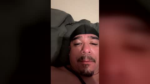 elgatonegrodelah online show from December 4, 7:13 pm