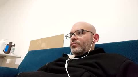 elgrande85 online show from March 2, 8:04 pm