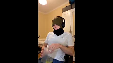 elguerrero20033 online show from March 18, 10:48 pm