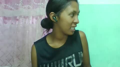 eliah193653 online show from April 13, 7:34 am