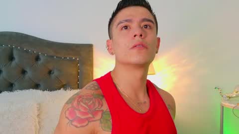 Elian online show from May 6, 1:44 am