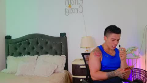 Elian online show from June 9, 8:08 pm