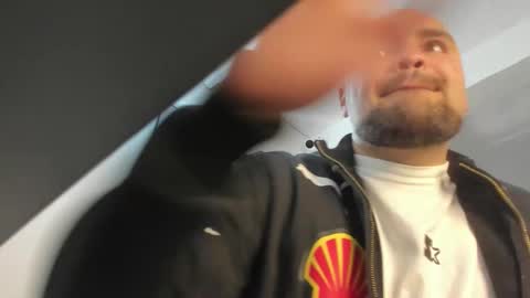 Elian online show from December 1, 7:45 pm