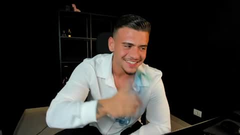 ElijahThorne online show from April 10, 11:59 am