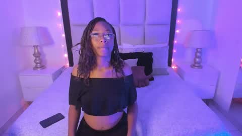 elisabettamonroy online show from January 13, 3:42 pm