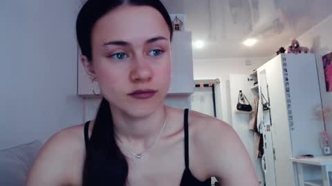 Elis online show from April 10, 6:30 am