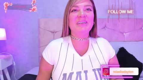 Snapshot of elise_leyton chatting on October 20, 7:30 pm ELISE LEYTON online show from October 20, 7:30 pm