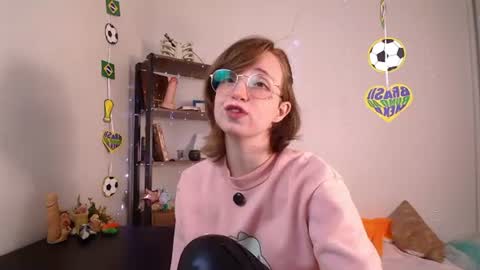 elise_nyx online show from June 11, 12:14 pm