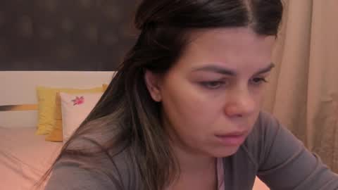 Elly online show from February 16, 7:56 pm