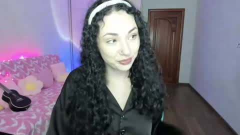 Eliss online show from June 23, 12:33 pm