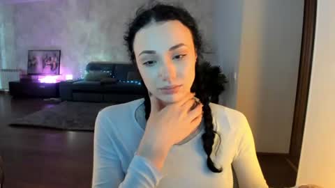 Eliss online show from June 28, 1:07 pm