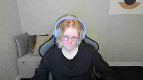 Elizabeth online show from September 25, 2:29 am