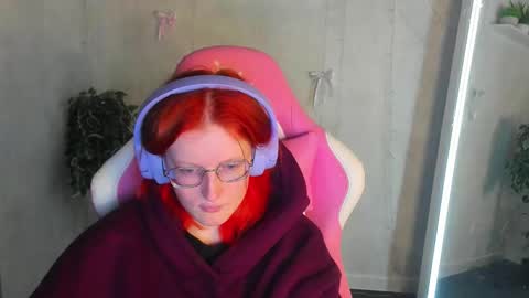 Elizabeth online show from January 13, 1:02 am