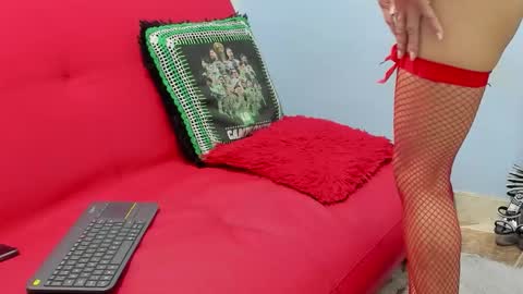 Elizabeth Mathure online show from November 11, 7:43 am