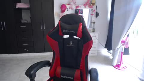  Elizabeth  online show from September 23, 4:45 pm