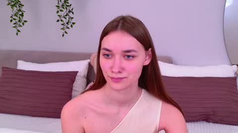 Snapshot of elizabethcash chatting on February 26, 8:04 pm Elizabeth online show from February 26, 8:04 pm