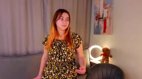 Elizabeth online show from May 11, 10:22 am