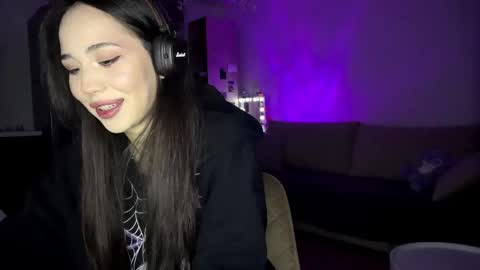 Elizabet online show from April 11, 9:19 pm