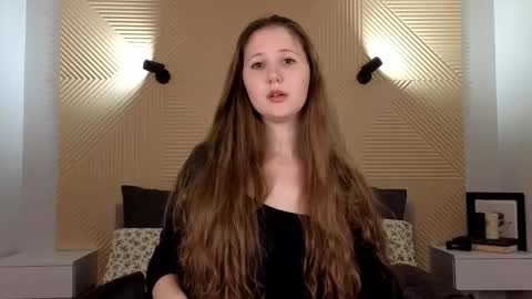 Snapshot of elizavetta_miller chatting on September 20, 5:16 pm Lisa  online show from September 20, 5:16 pm