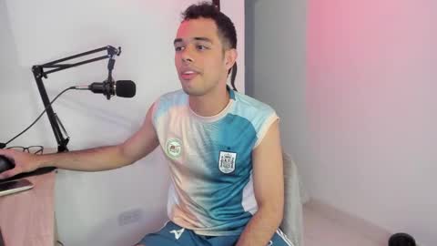 Elkin Clark online show from February 25, 5:27 pm