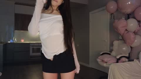 Lee online show from March 11, 3:53 am