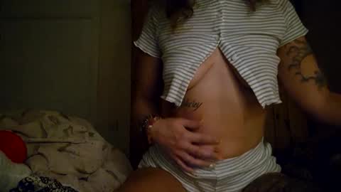 ellababy94 online show from November 3, 10:33 pm