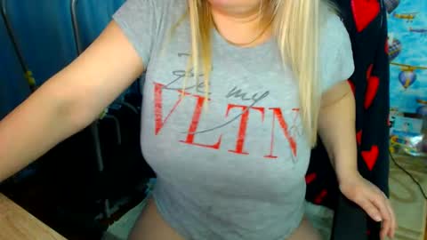  IsaBella  online show from December 17, 9:54 pm