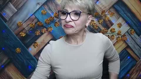 EllaBonito online show from December 1, 6:55 am