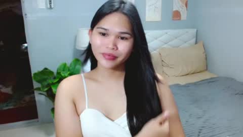 EllaFord online show from July 18, 10:39 am