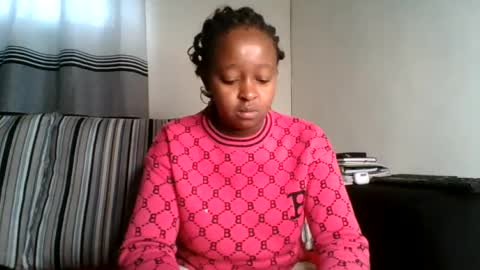 ellah-simone online show from June 14, 7:10 am