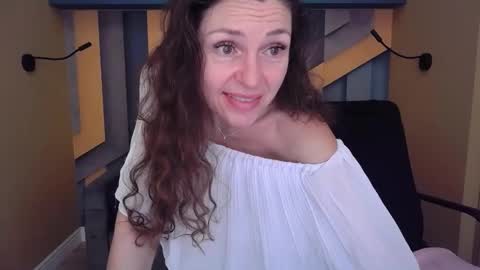 EllaLongs online show from November 26, 12:57 pm