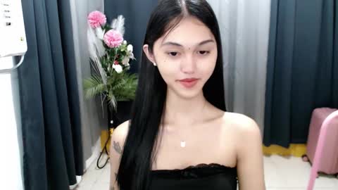 ELLA online show from May 21, 3:29 pm